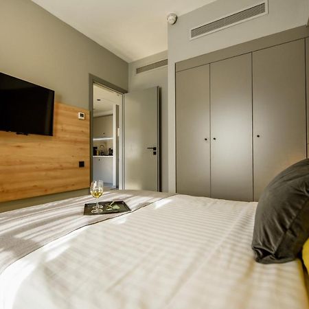 Luxury Apartment Near Radisson Hotel - Wall Projector & Modern Design 布加勒斯特 外观 照片